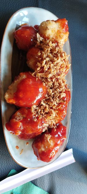 Cauliflower wings thai style at TAKE in Mechelen