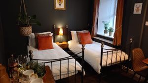 Twin room at Greenstone Lodge  in Bridge Of Orchy