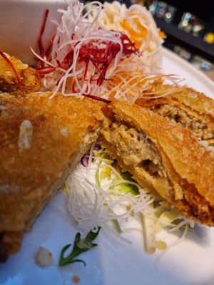 Beyond Chicken bites filled at Kim999 - The Playce in Berlin