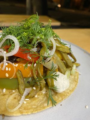 The tacos are simply delicious, I recommend ordering one of each, also at a very good price at Sarumino in Mexico City