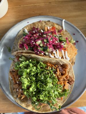 Taco tinga and taco Baja   at Sarumino in Mexico City