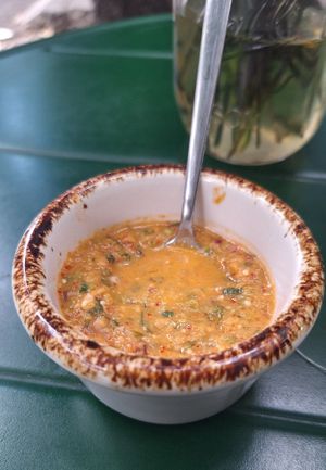 OJO! Esta salsita sí pica, pero excelente para los amantes del picante 🌶🔥 at Sarumino in Mexico City