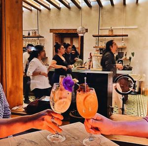 Coctelería y actividades como clases de salsa y música en vivo  at Tsunun Cocina Experimental in San Cristobal De Las Casas