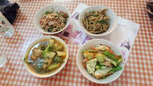 foods at Krua Sukkrapap Guan Yin in Nong Khai