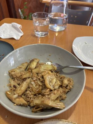 Alcachofas and soya - nice  at Puzzle Bar in Gijon