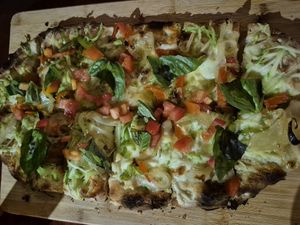 Vegetarische Pizza at Cos-Ita Pizzeria Romana in Samara