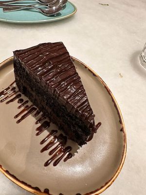 Chocolate Cake at Earth Cafe @ Juhu in Mumbai