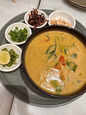 K Khau Sway at Earth Cafe @ Juhu in Mumbai