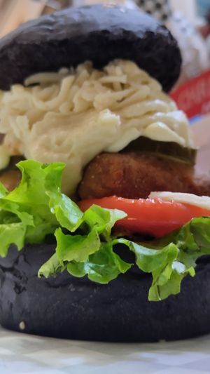 Musanostra Tenders de No-Pollo y Queso Vegano. at Om Healthy Food in Caracas