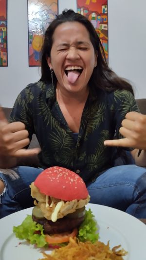 Monster Burger Big Crunch + Vegan at Om Healthy Food in Caracas