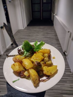 Roasted veggies with Maple syrup sauce at De Otter in Leiden