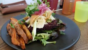 Bun less burger at UMU in Bondi Beach