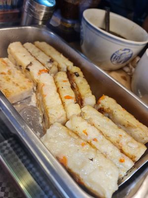 Carrot cake ~ 16/4/23 at Tian Tian Chi Su 天天吃素 in West Singapore