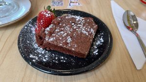 Brownie melcochudo at ChapiYork in Bogota