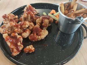 Cauliflower wings at ChapiYork in Bogota