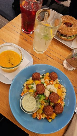 Veganer Falafel Couscoussalat at Café Noordlicht in Schaffhausen