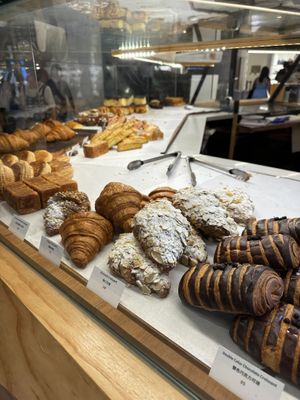 Breads  at Dreamers Coffee Roasters in Taipei