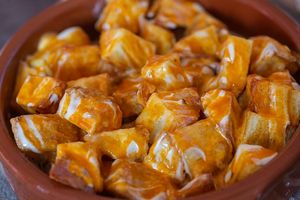 Papas bravas veganas at Can Cocal in El Cuyo