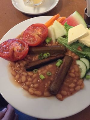 Vegan English breakfast (7,90€) at Cafe Miller in Hamburg