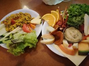 Scrambled Tofu and Vegan Breakefast at Cafe Miller in Hamburg