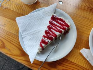 Vegan cheesecake at Cafe Miller in Hamburg