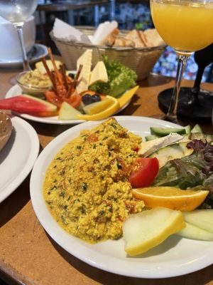 Scrambled Tofu at Cafe Miller in Hamburg