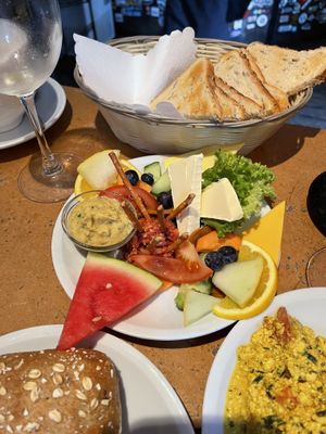 Vegan & Herzhaft at Cafe Miller in Hamburg