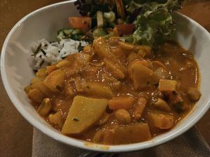 Senegalesisches Mafé at Cafe Miller in Hamburg