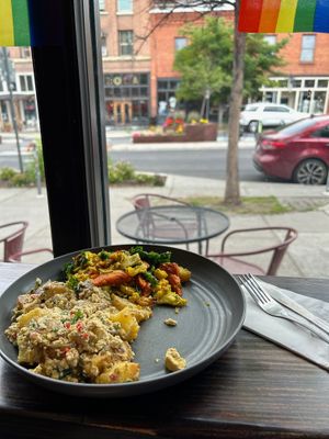 nice location at Boots Bakery & Lounge in Spokane