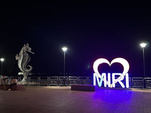 Right at the water front   at Eatwell Seafood 素善缘 in Miri