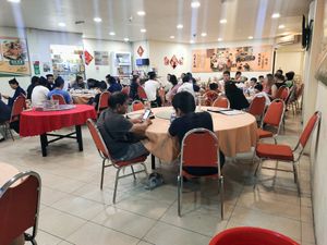 Full house at Eatwell Seafood 素善缘 in Miri