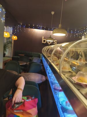 Inside at Bo's Viet Deli in Munich