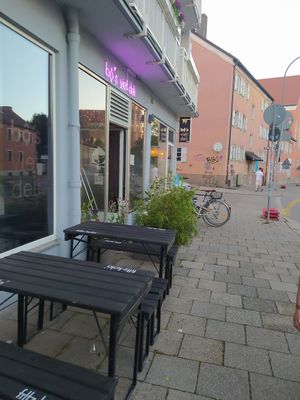 Outside sitting area at Bo's Viet Deli in Munich