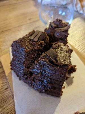 Gâteau au chocolat at Gato Legal Coffee Roastery in Ponta Do Pargo
