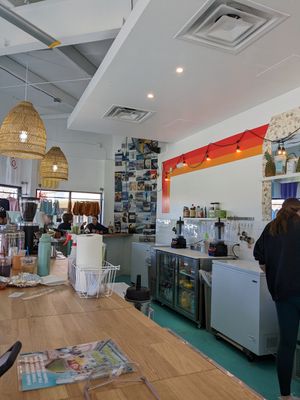 Hawaiian influenced smoothie bowl shop at Mamaka Bowls in Norman