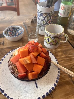 Vegan açai bowl with granola and fruit   at Ecologica Bistrot in Palermo