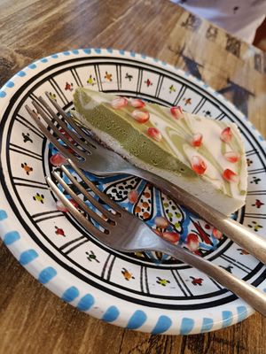 Coconut matcha cheesecake at Ecologica Bistrot in Palermo