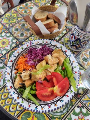Salad Tofu mar at Ecologica Bistrot in Palermo