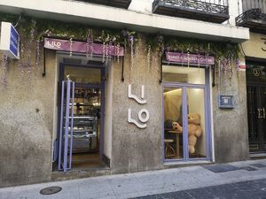 Outside the cafe at Lilo Brunch in Madrid