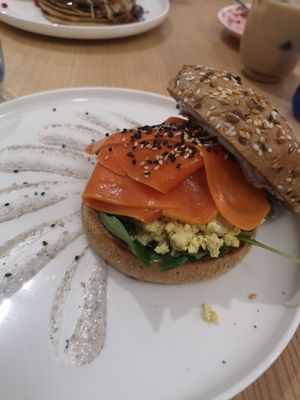 Vegan smoked salmon, scrambled tofu at Lilo Brunch in Madrid