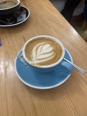 Leche de avena (oat milk)  at Lilo Brunch in Madrid