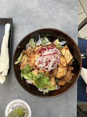 Tofu Xao Sa Ot  at Vegan 87 in Berlin