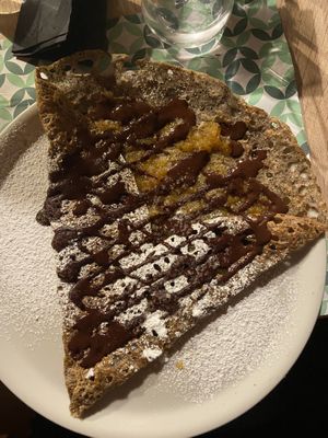 Crêpes dolce cioccolato fondente e arancia  at Chez Camille in Turin