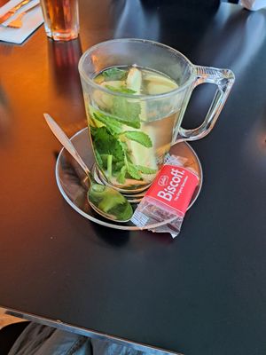Lotus erbij dus vegan!😄ik kon helaas geen extra heet water krijgen at LantarenVenster in Rotterdam