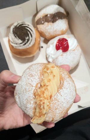 Vegan Apple Custard at MEL - Daniel's Donuts - T4 & T1 in Melbourne