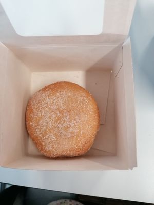  at MEL - Daniel's Donuts - T4 & T1 in Melbourne