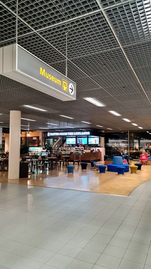 Second location near Airport Museum at AMS - Tastes From The Lowlands in Schiphol