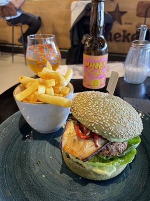 Vegan burger  at AMS - Tastes From The Lowlands in Schiphol