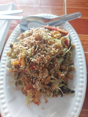 Tealeaf salad at Cherry Burmese in Chiang Mai