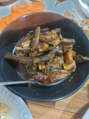 Mango dip at Cherry Burmese in Chiang Mai